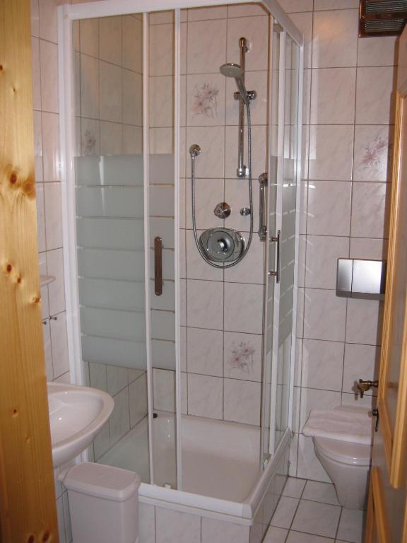 Haus Pfarrkirchner Apartment Mauterndorf  Bilik gambar