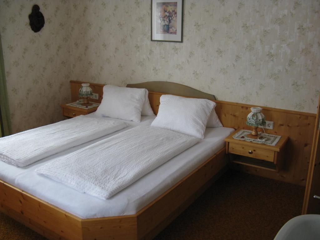 Haus Pfarrkirchner Apartment Mauterndorf  Bilik gambar