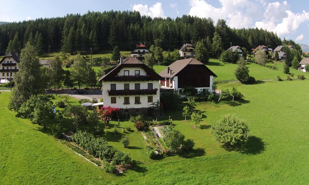 Haus Pfarrkirchner Apartment Mauterndorf  Luaran gambar