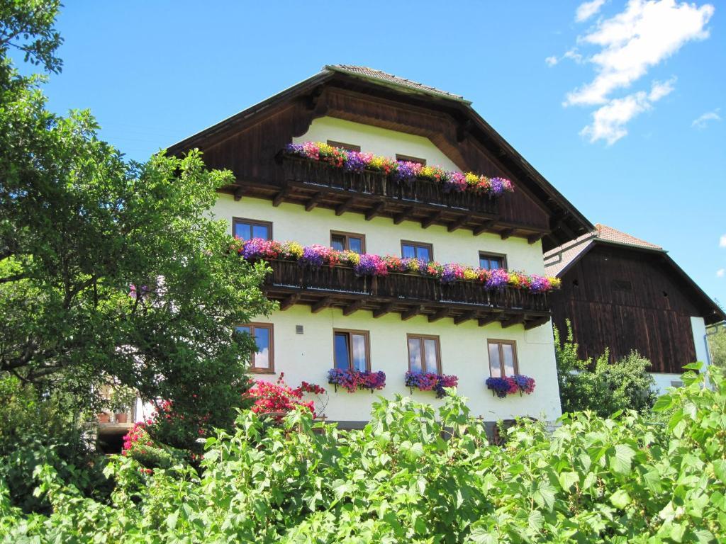 Haus Pfarrkirchner Apartment Mauterndorf  Luaran gambar